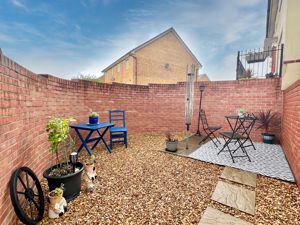 Photo 16- click for photo gallery